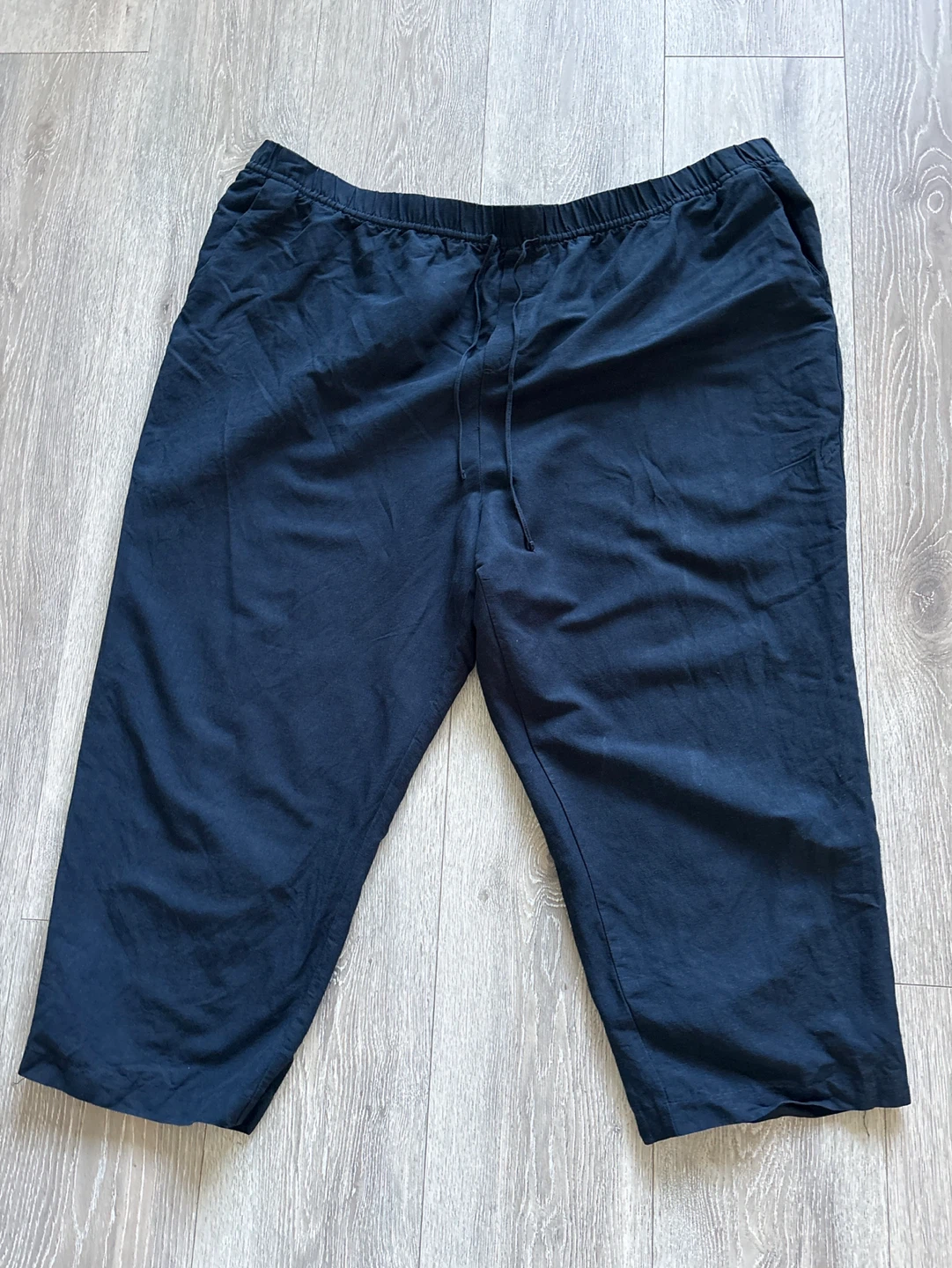 H&M Navy Blue Capri Pants - Size 4XL