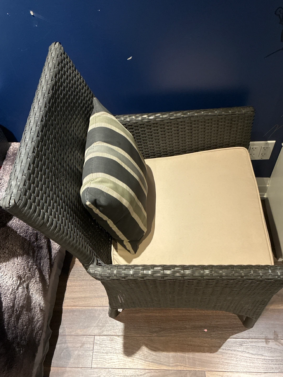 Two outdoor chairs - photo 2