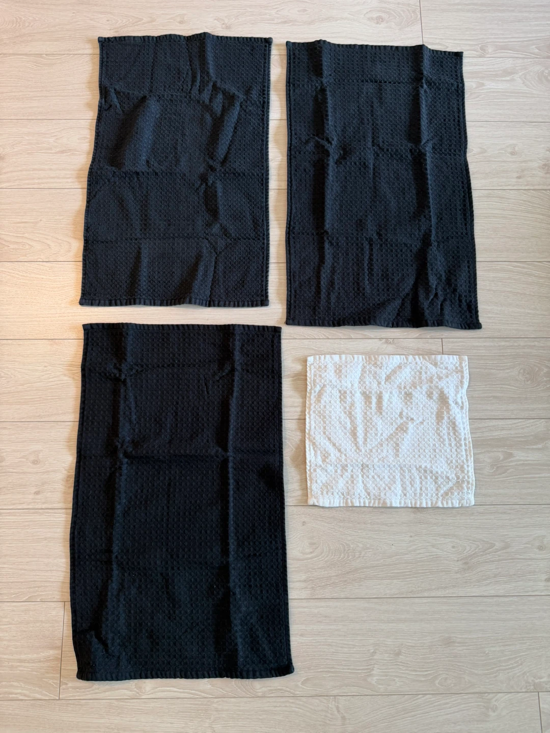 (Used for decorating) Set of 4 Waffle Weave Towels