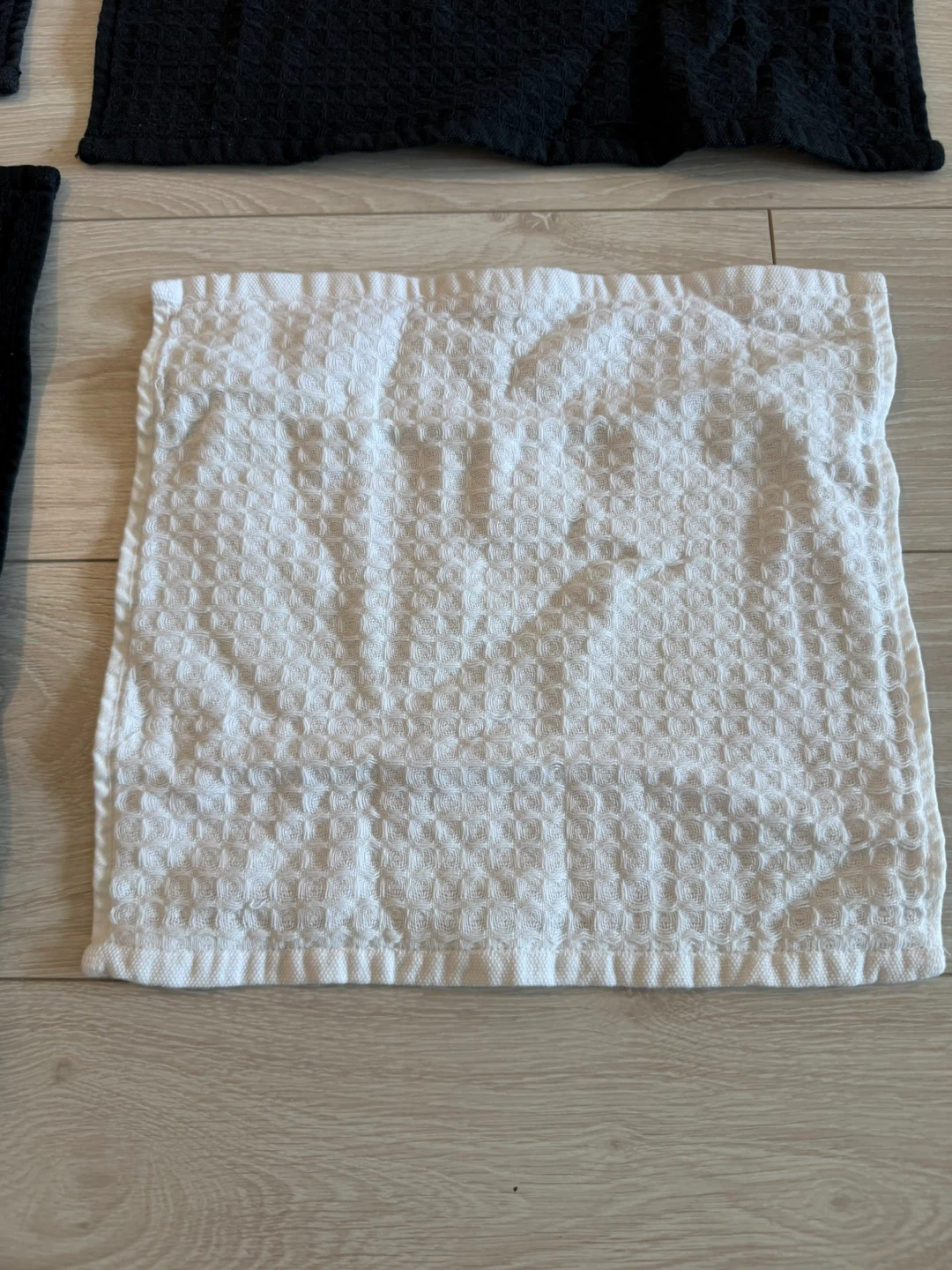 (Used for decorating) Set of 4 Waffle Weave Towels - photo 3