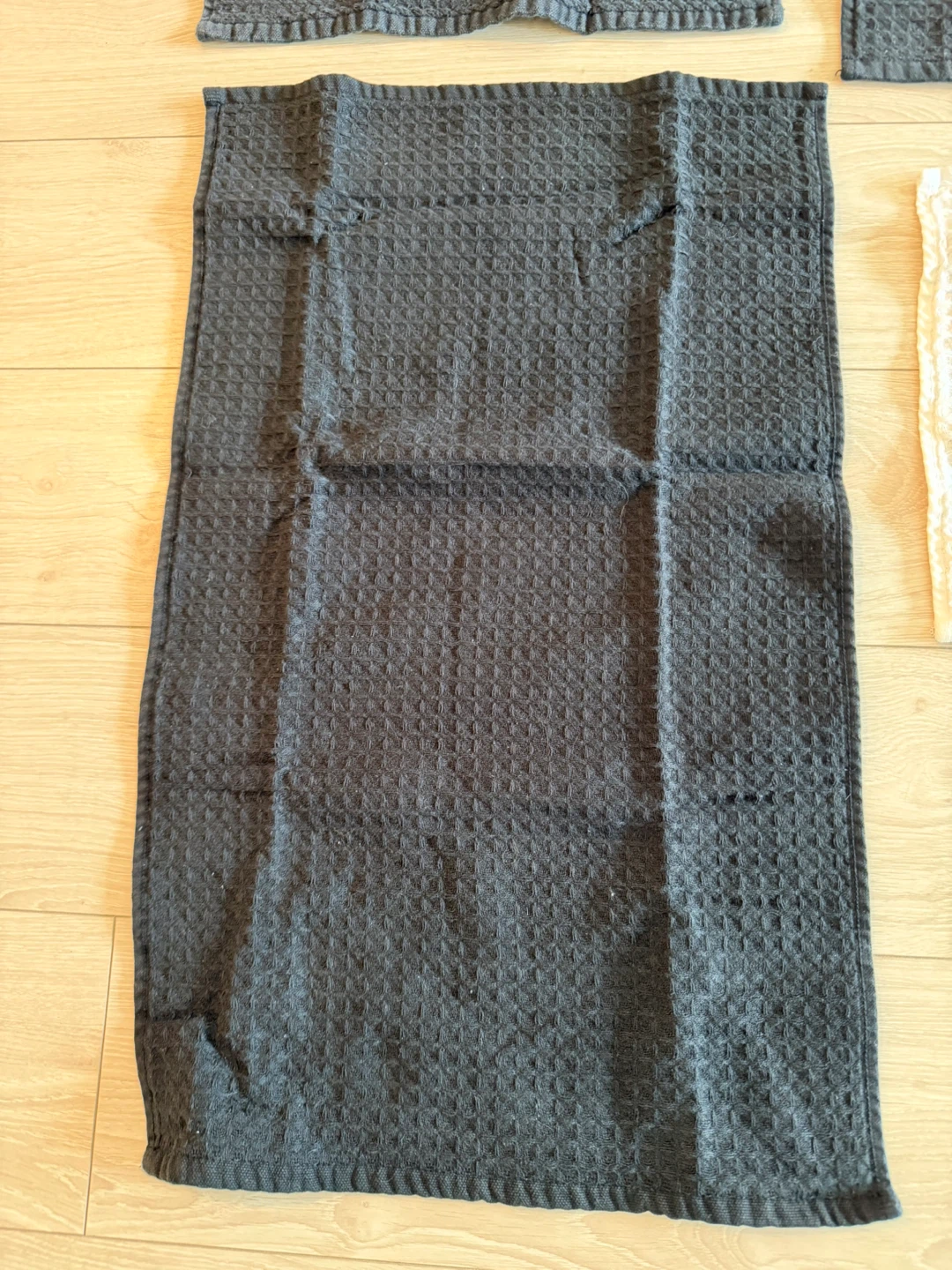 (Used for decorating) Set of 4 Waffle Weave Towels - photo 2