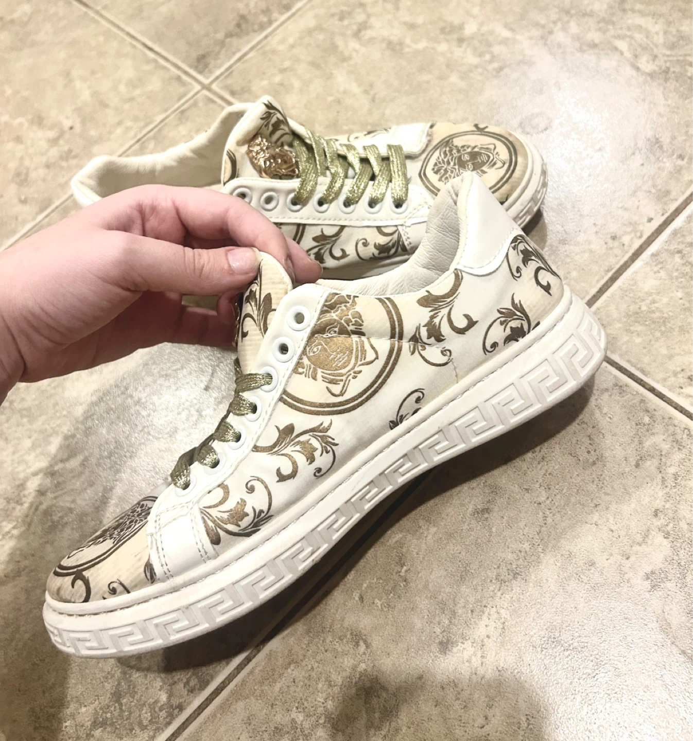 Versace White & Gold Medusa Sneakers - Size 8 - photo 2