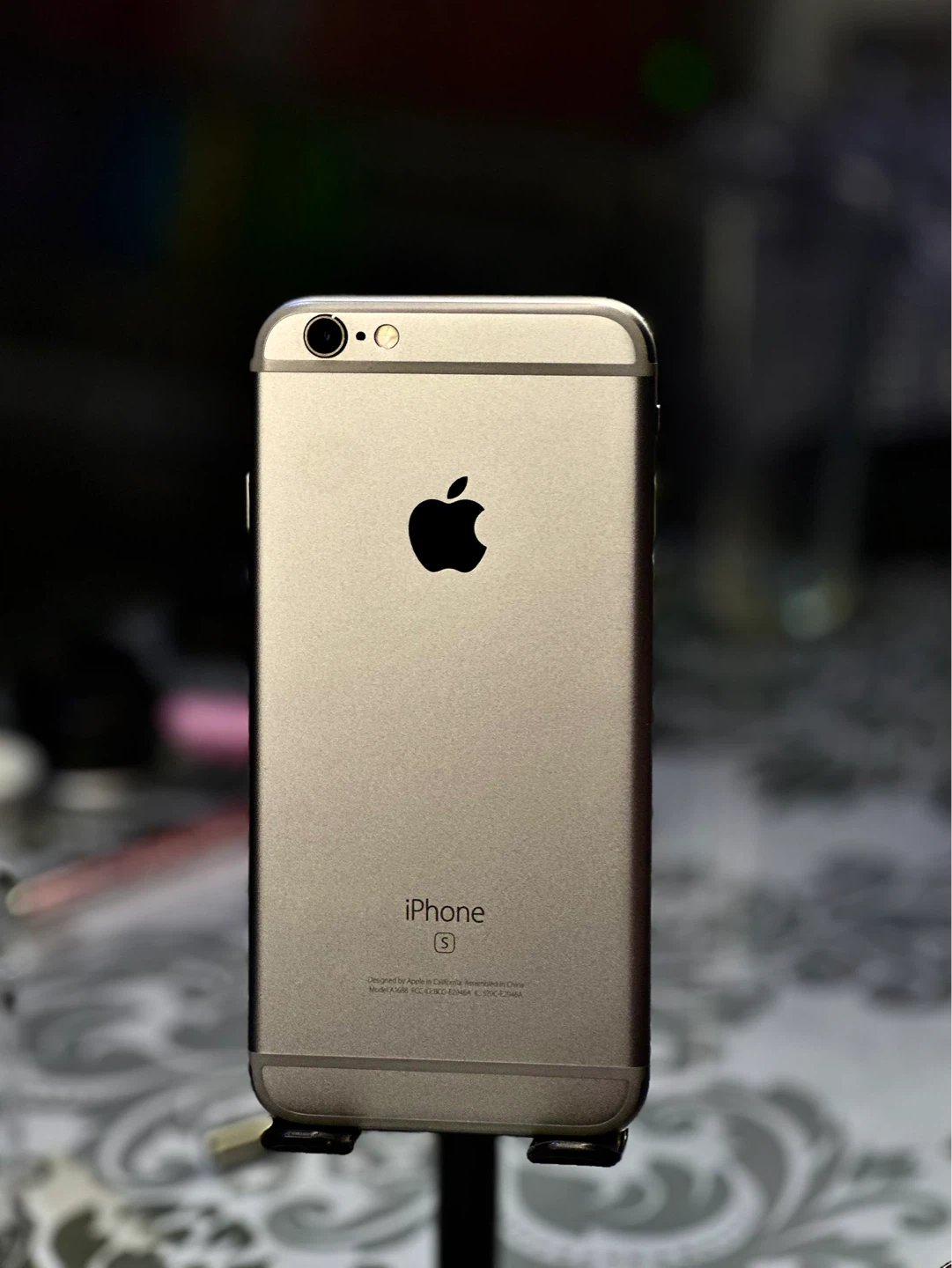 iPhone 6S 64 GB Mint Condition - photo 2