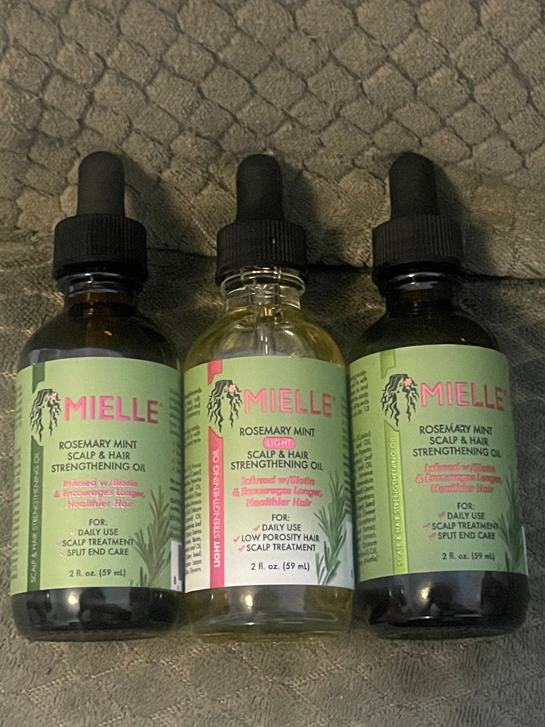 Mielle Rosemary Mint Scalp & Hair Strengthening Oil (Set of 3)