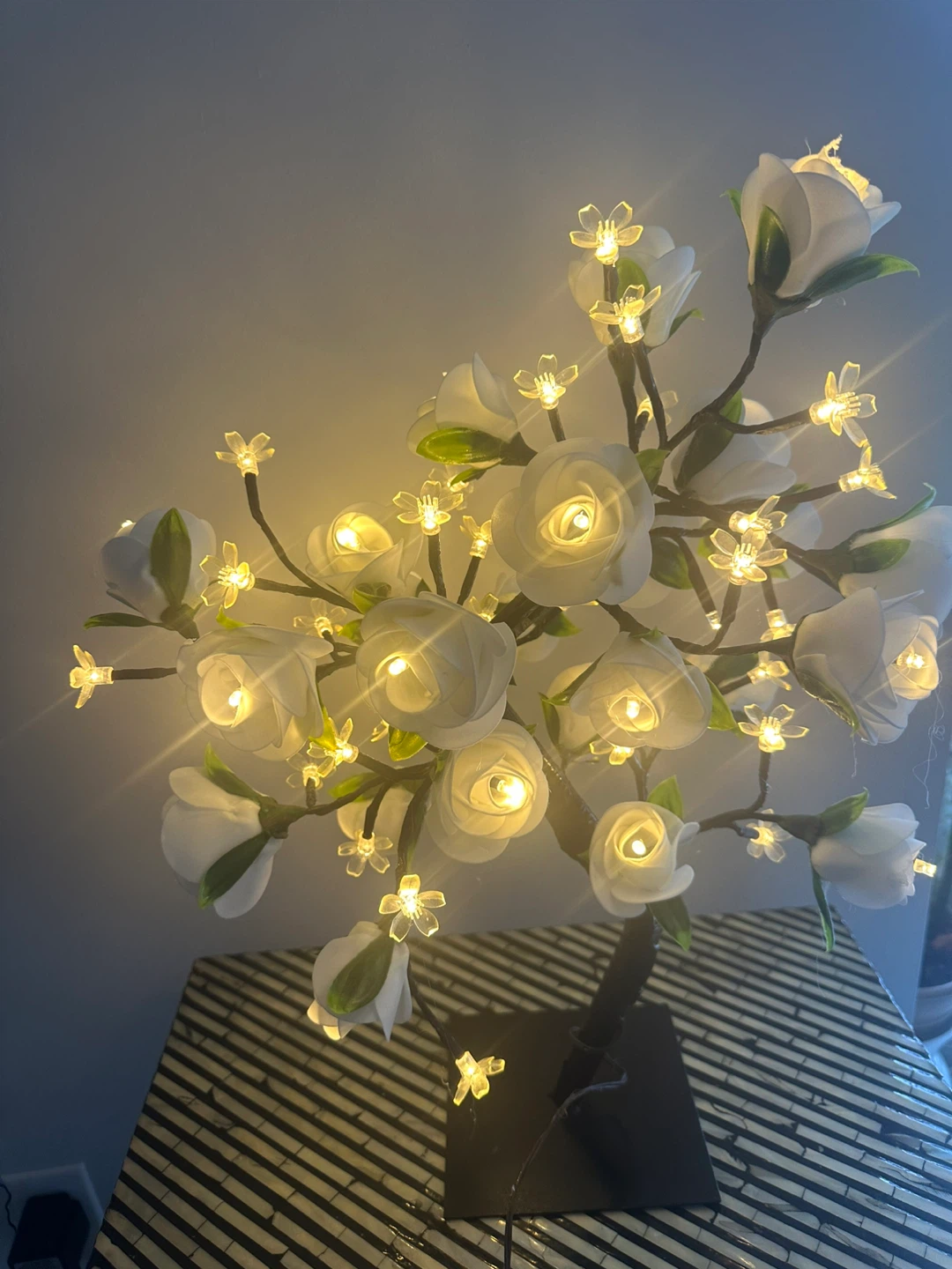 White Rose Artificial Flower Tree Lamp - photo 2