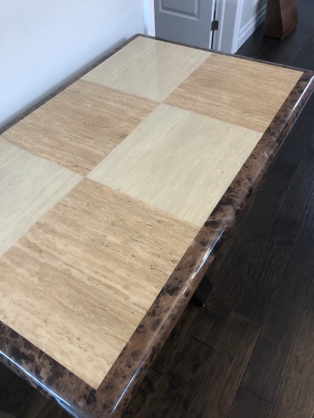 Free : Marble and Wood  dinner Table
