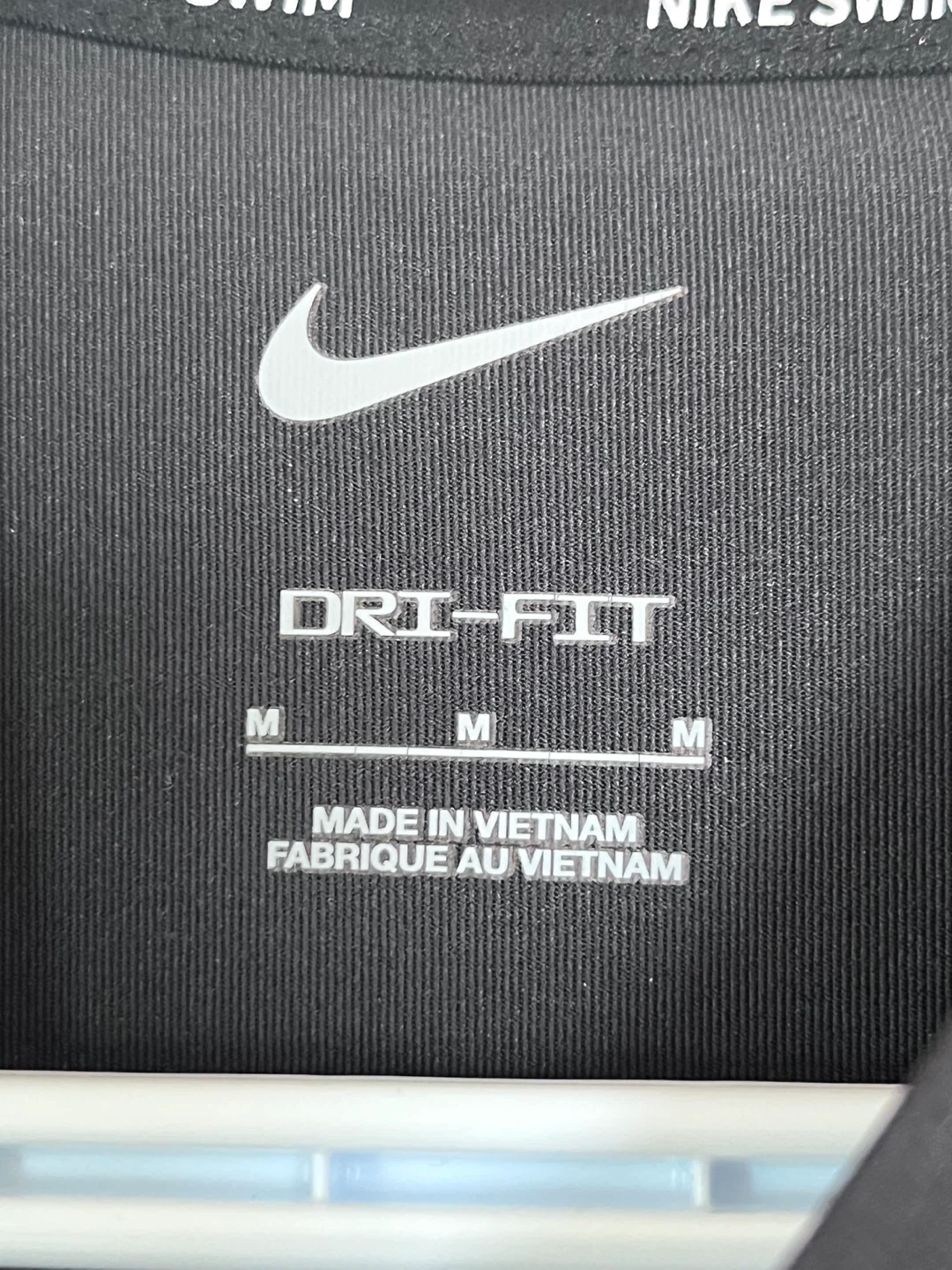 Nike Dri-Fit Rash Guard - Black - Size Medium - photo 2