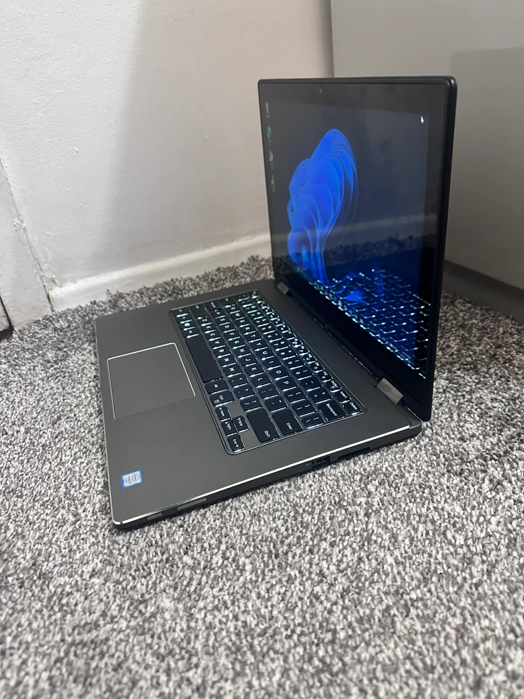Dell Latitude 2-in-1 Laptop 512GB ssd i7 - photo 4