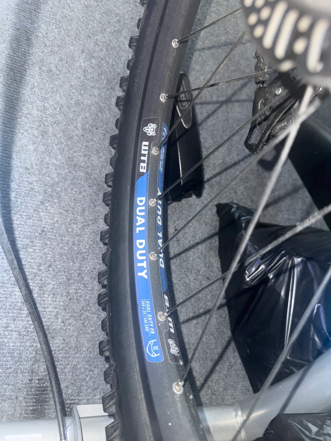 Trek Marlin 5 Mountain Bike - photo 3