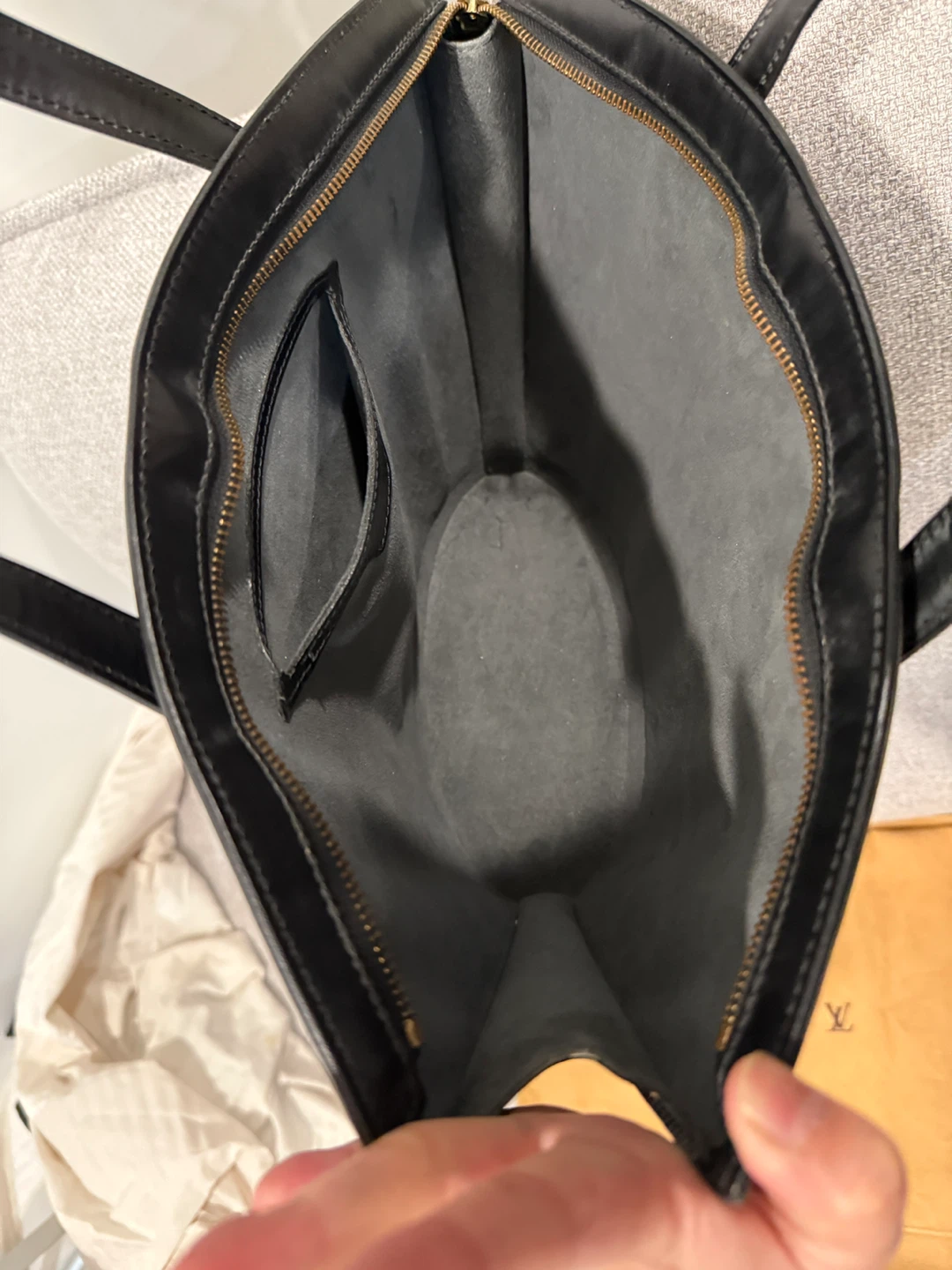 Louis Vuitton Epi Leather Tote  | Made in France - photo 4