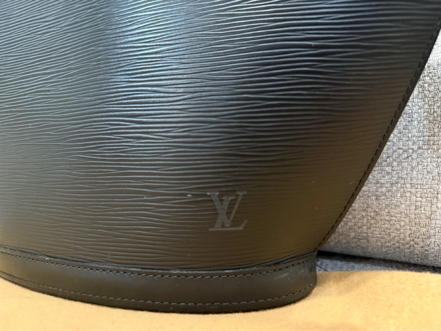 Louis Vuitton Epi Leather Tote  | Made in France - photo 2