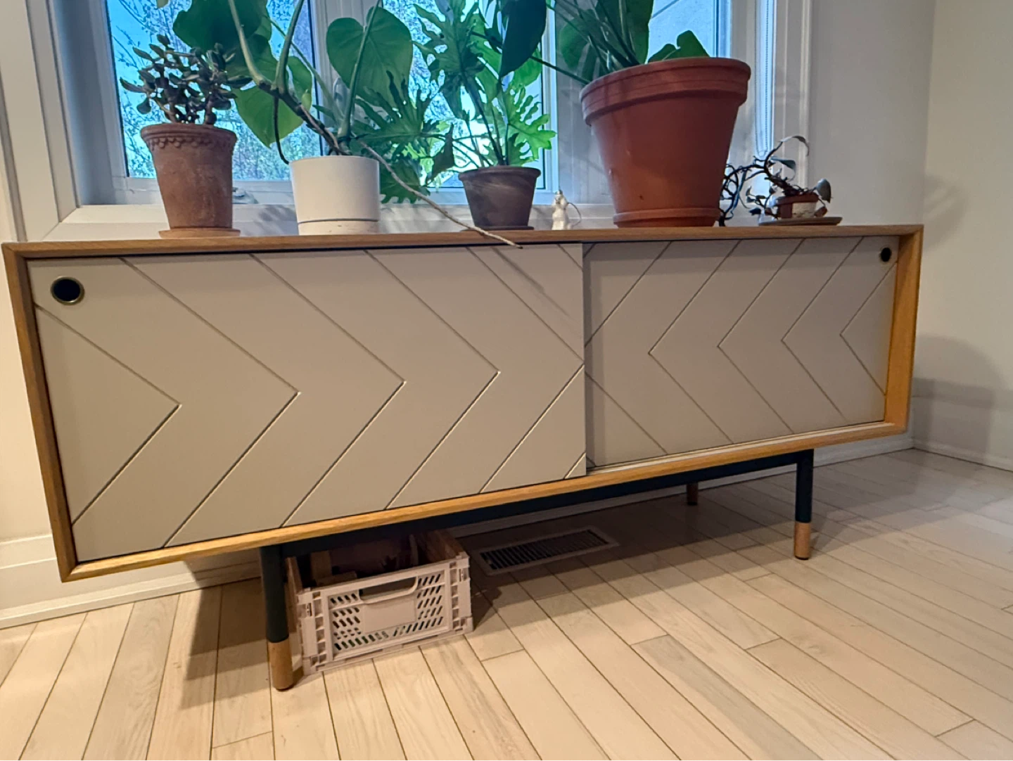 ELTEMKT - side table for sale
