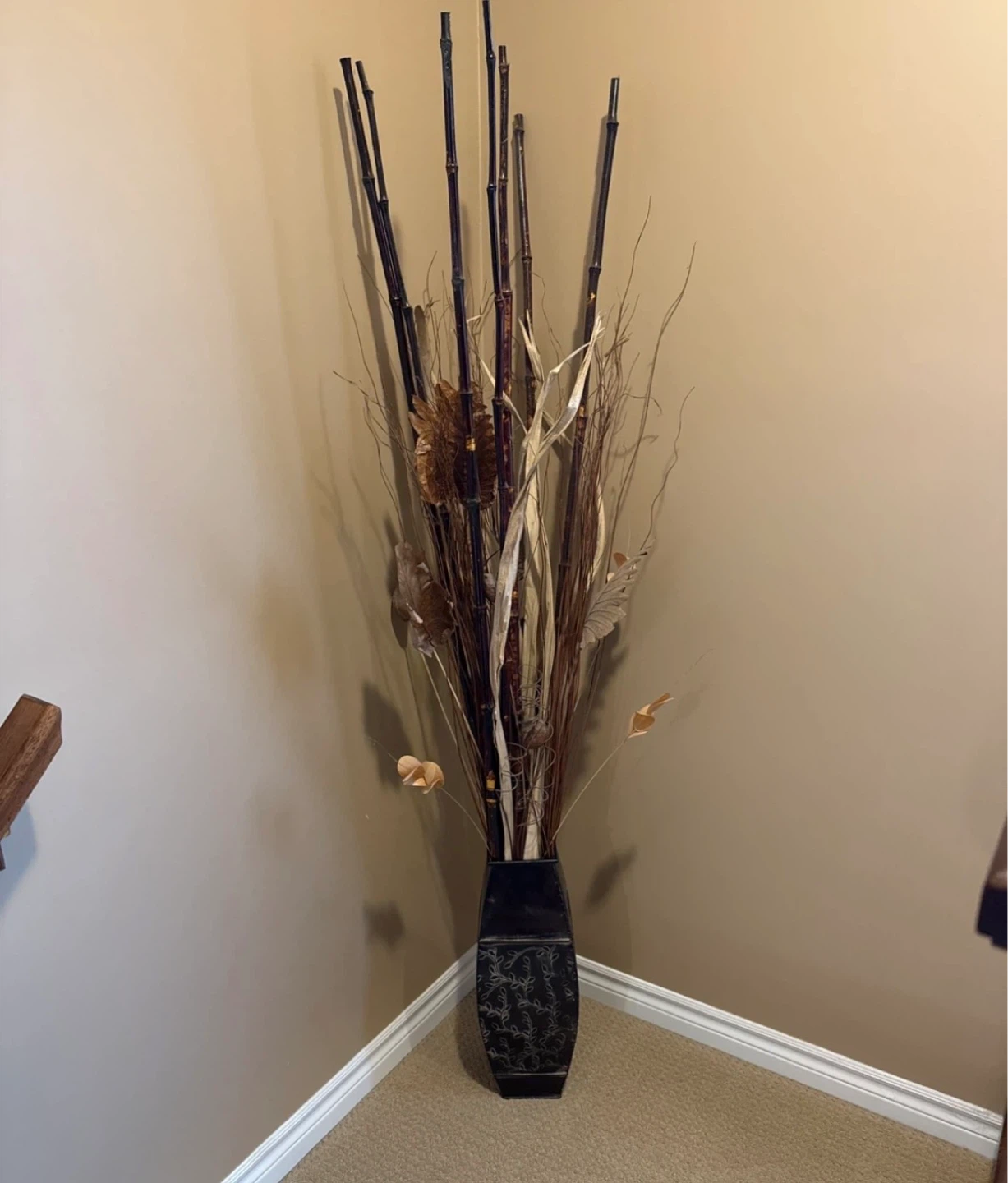 Decorative Dried Arrangement with Black Vase