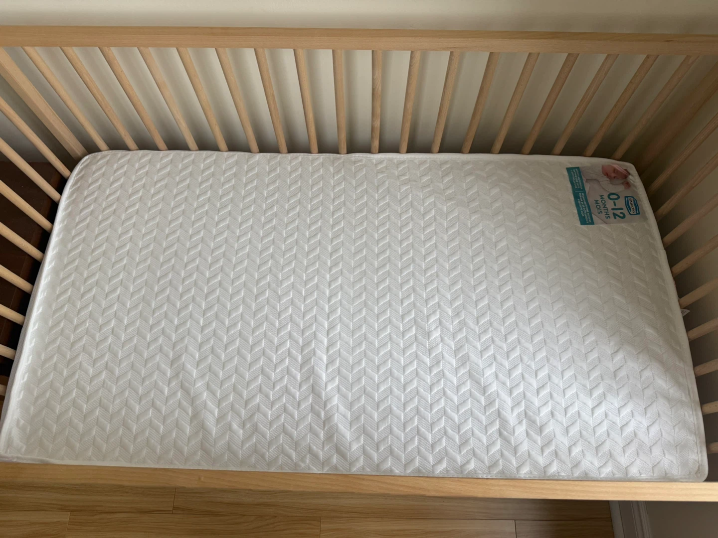 IKEA crib with mattress - photo 2