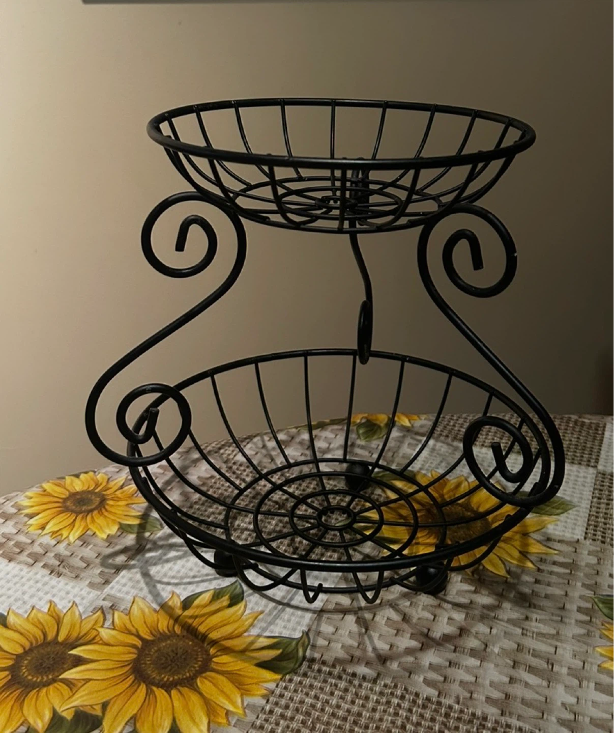 2-Tier Metal Fruit Basket