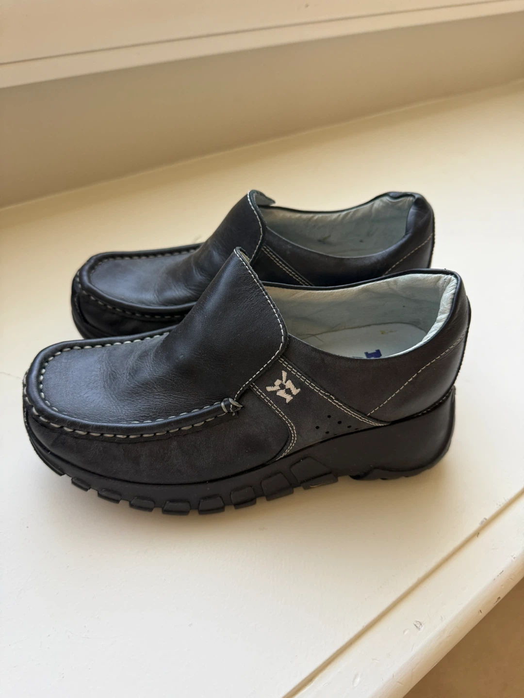 MAG black leather loafers size 36