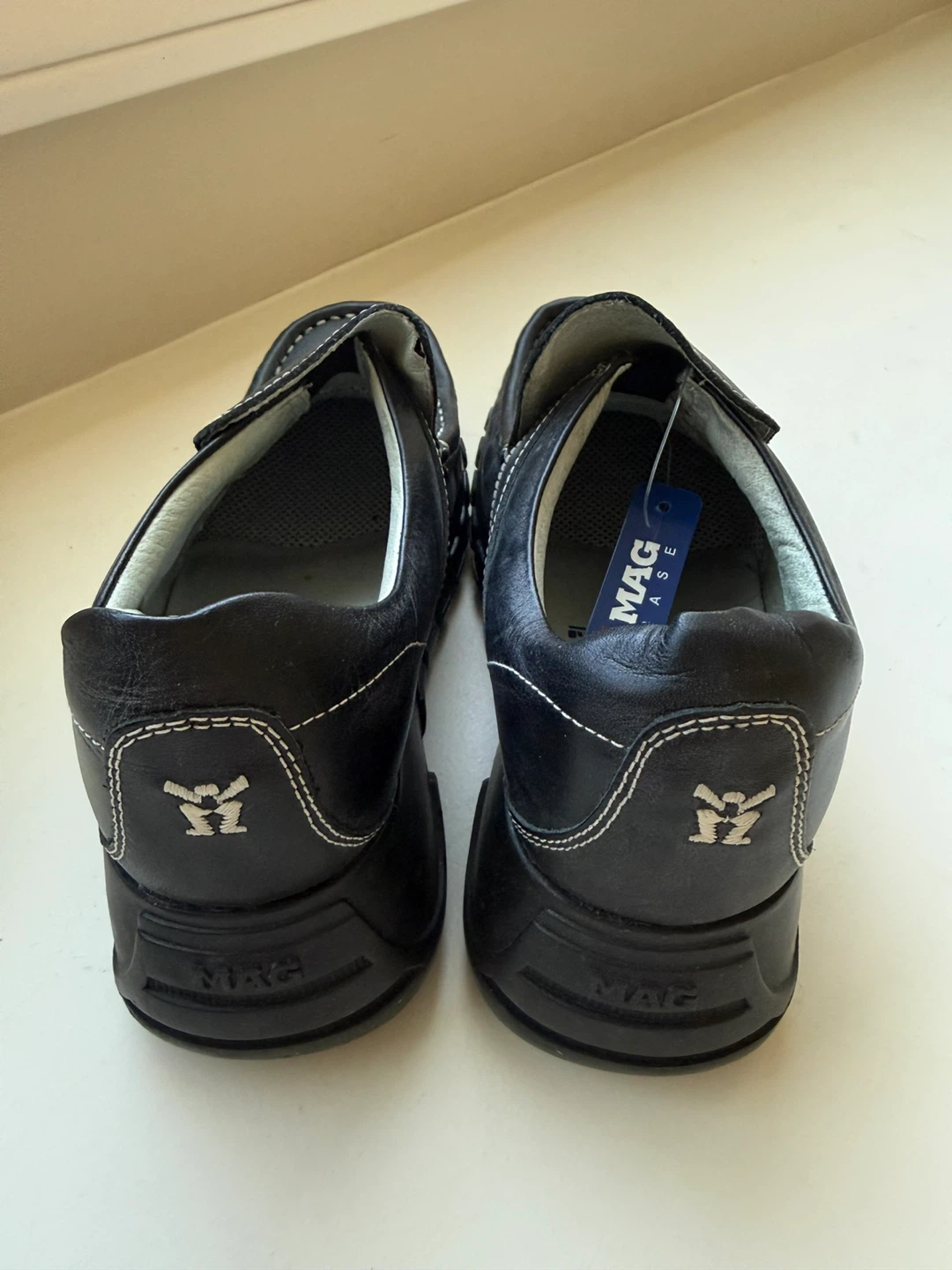 MAG black leather loafers size 36 - photo 5