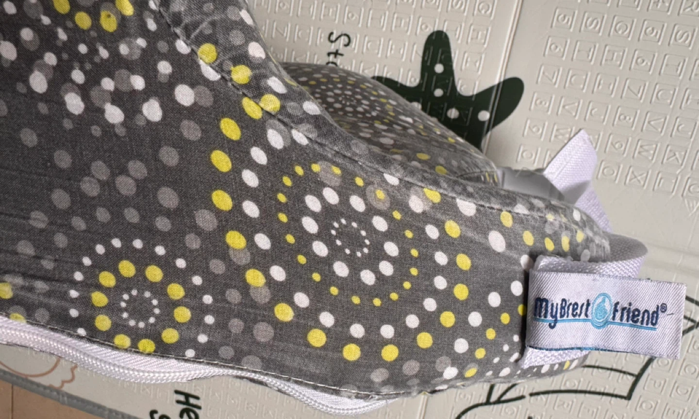 My Brest Friend Nursing Pillow - Grey Dot Pattern - photo 2