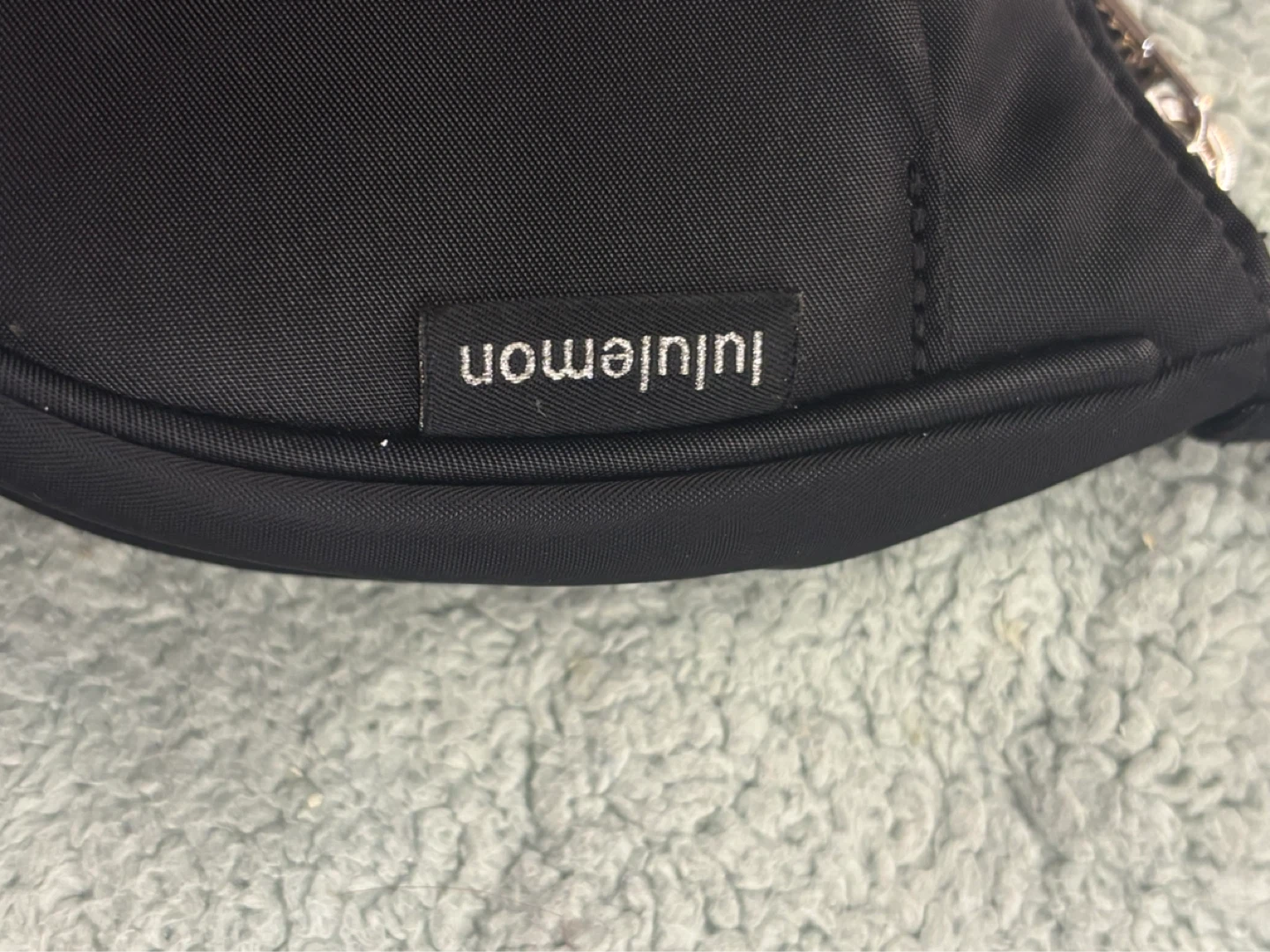 Lululemon Black Shoulder Bag - photo 5