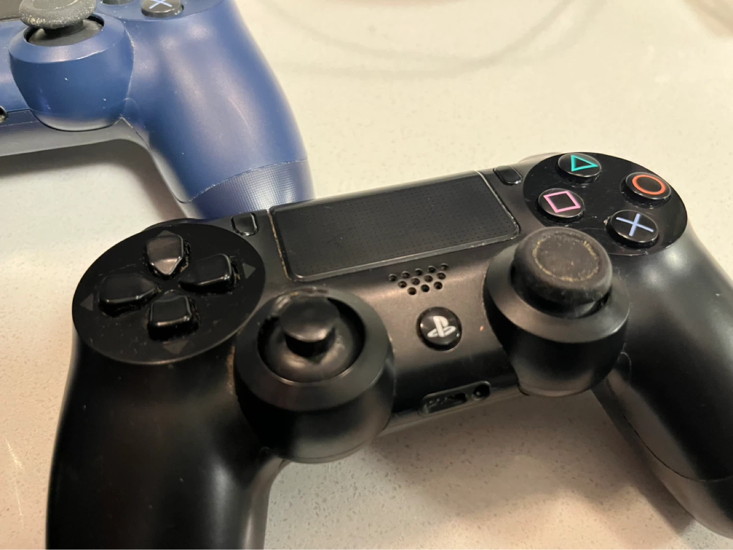 Sony PlayStation 4 DualShock 4 Wireless Controller