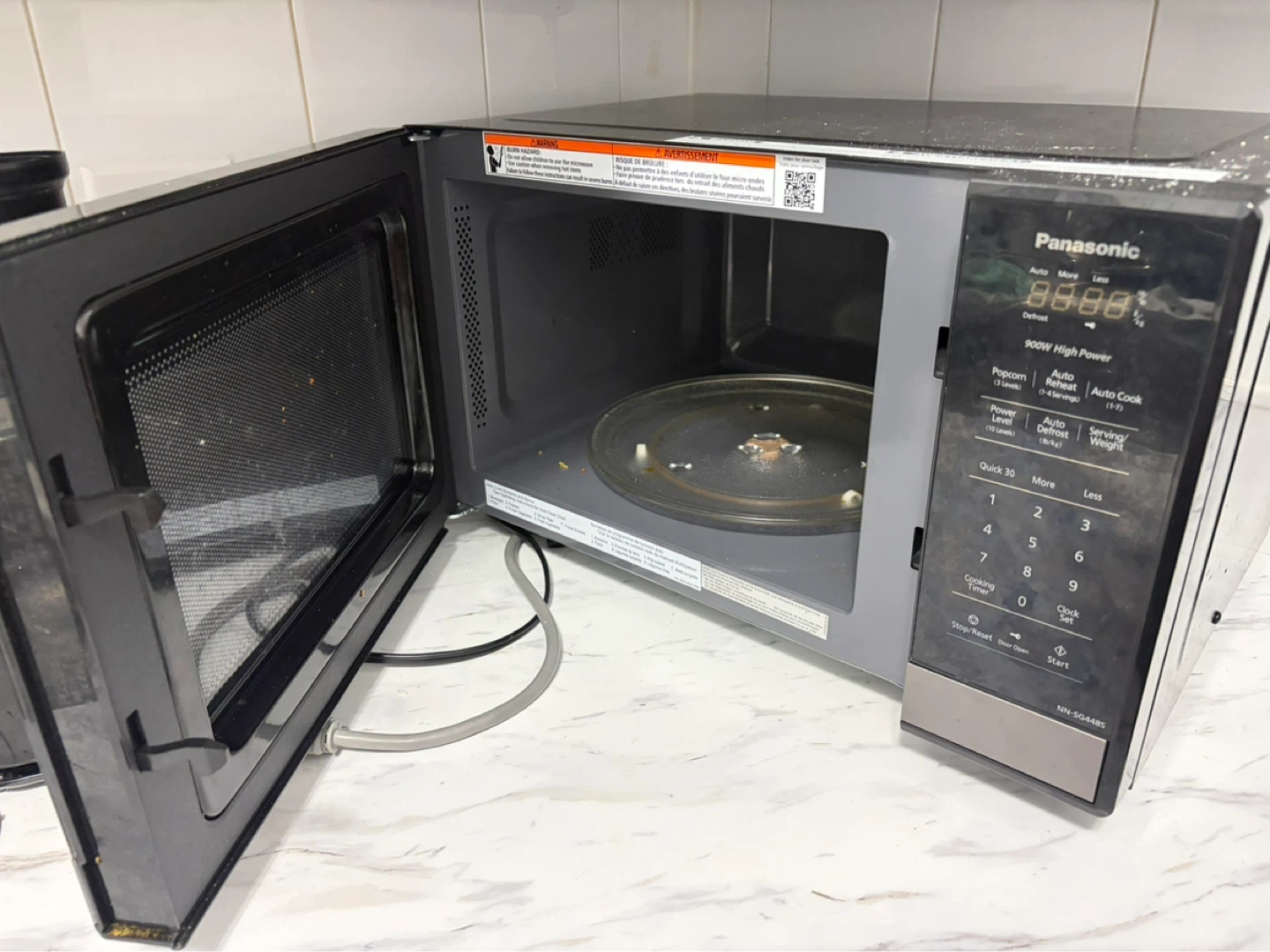 Panasonic Microwave Oven - photo 2