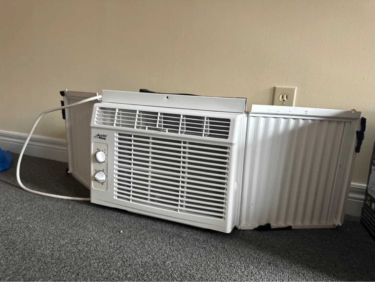 Arctic King 5,000 BTU Window Air Conditioner