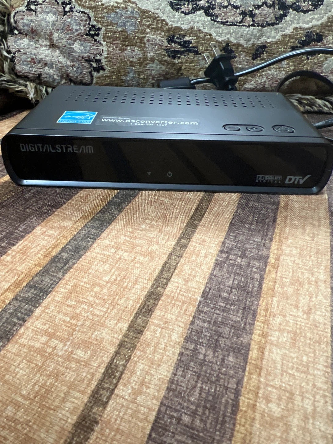 DigitalStream DTV Converter Box - photo 2