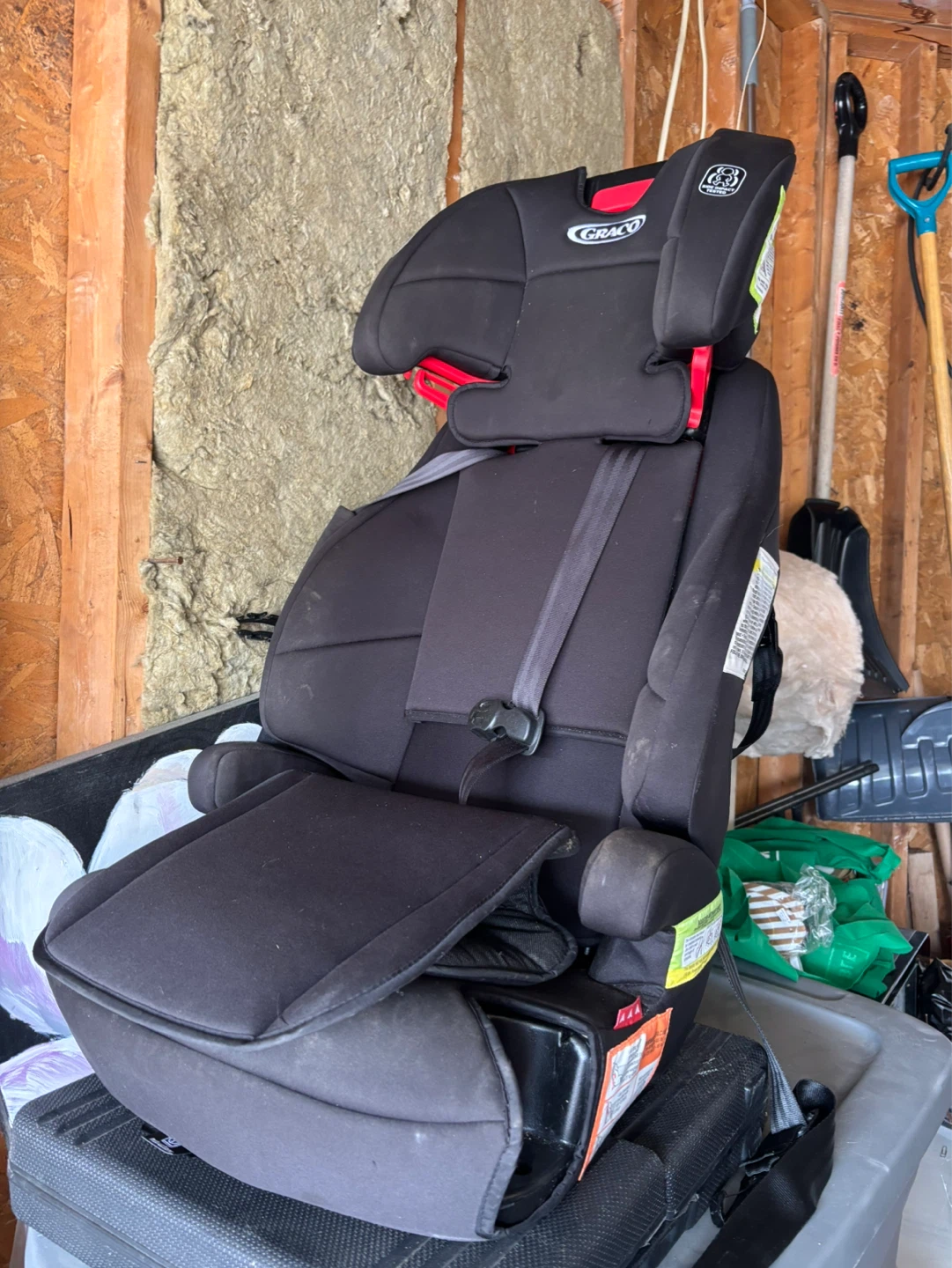 Graco Booster Car Seat - photo 2