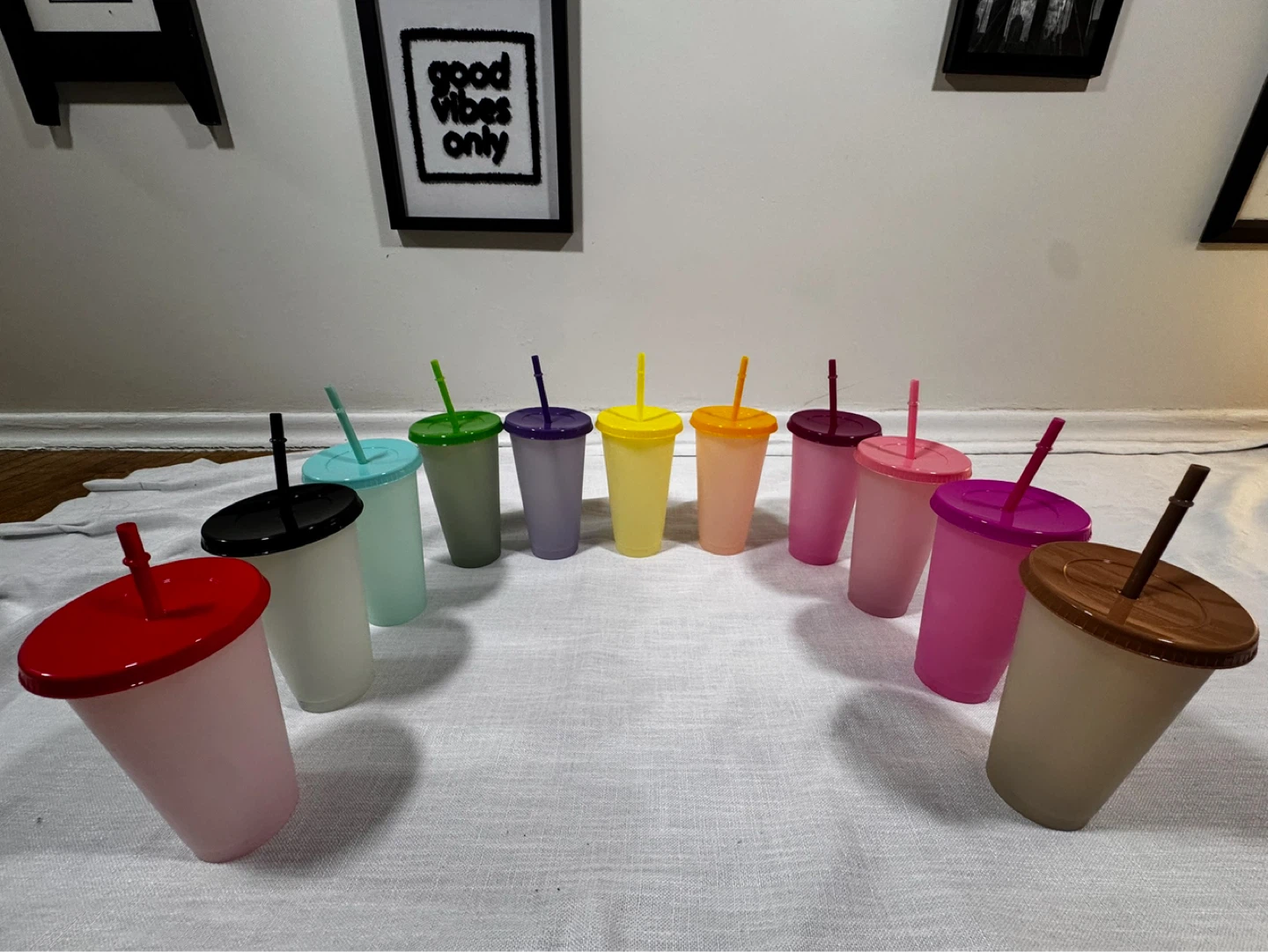 New Set of 11 Tumblers with Lids and Straws