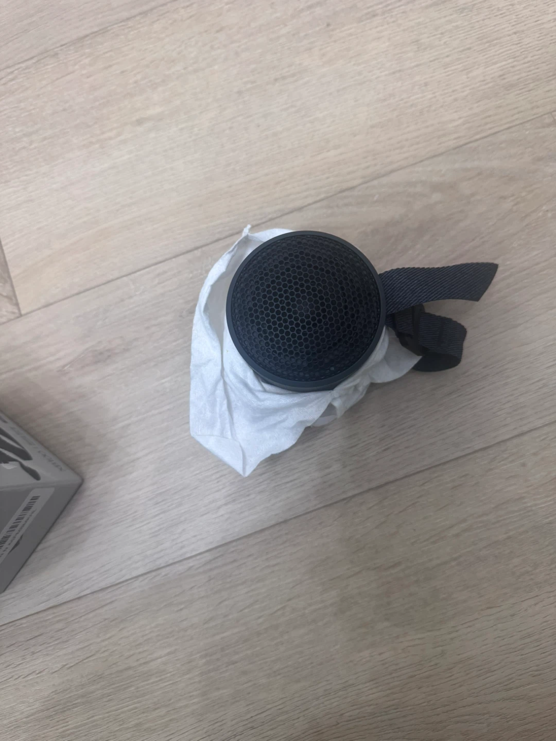 Sony XB100 Wireless Speaker - photo 4
