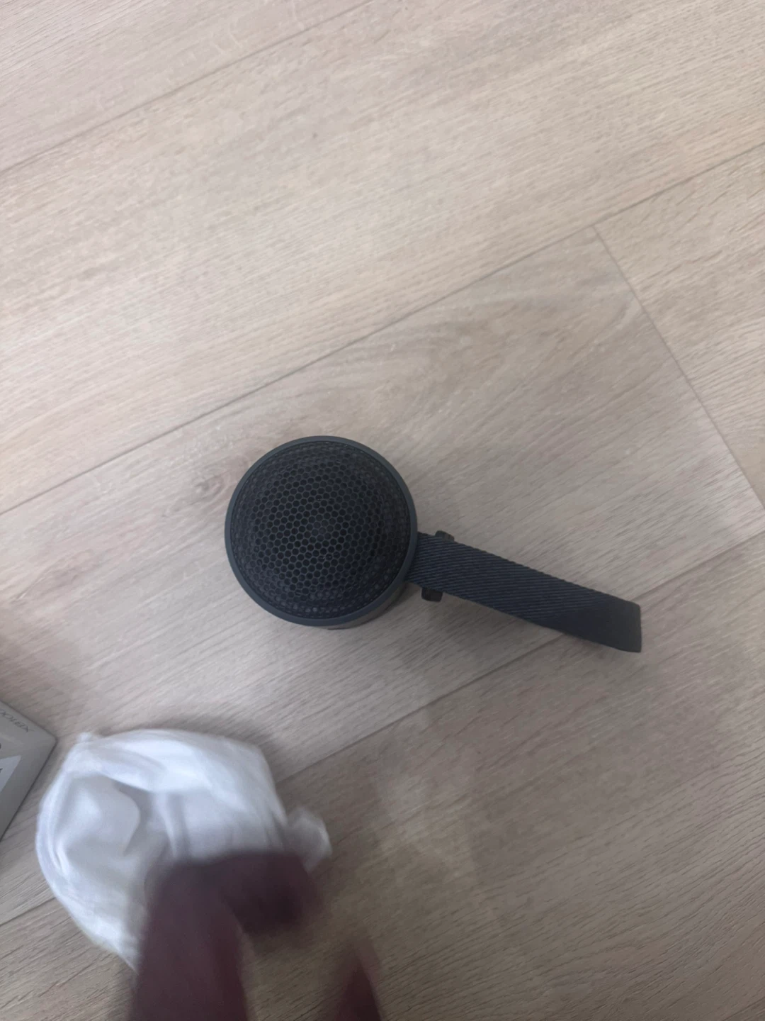 Sony XB100 Wireless Speaker - photo 5