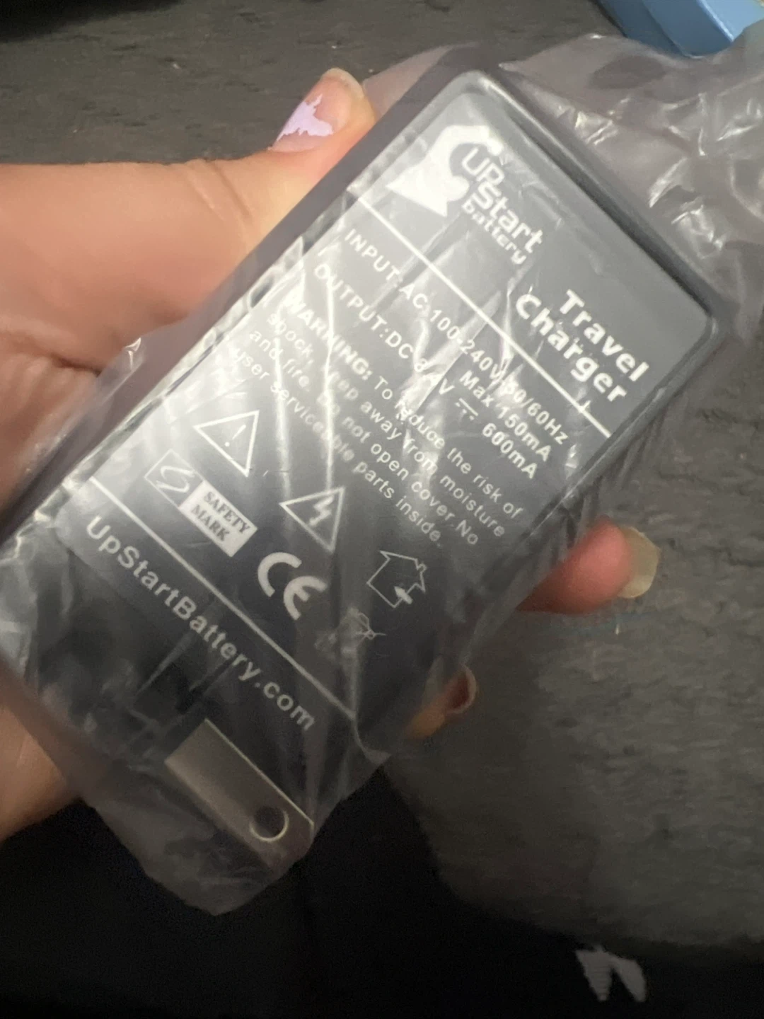 UpStart Battery Travel Charger for NP-FM50 - photo 3