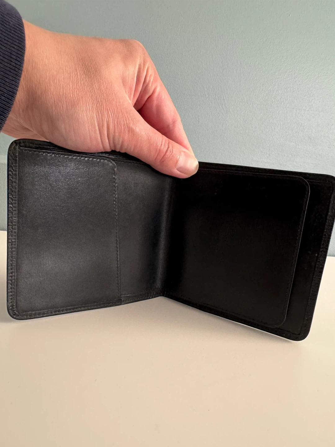 Louis Vuitton Epi Leather Bi-Fold Wallet - photo 5