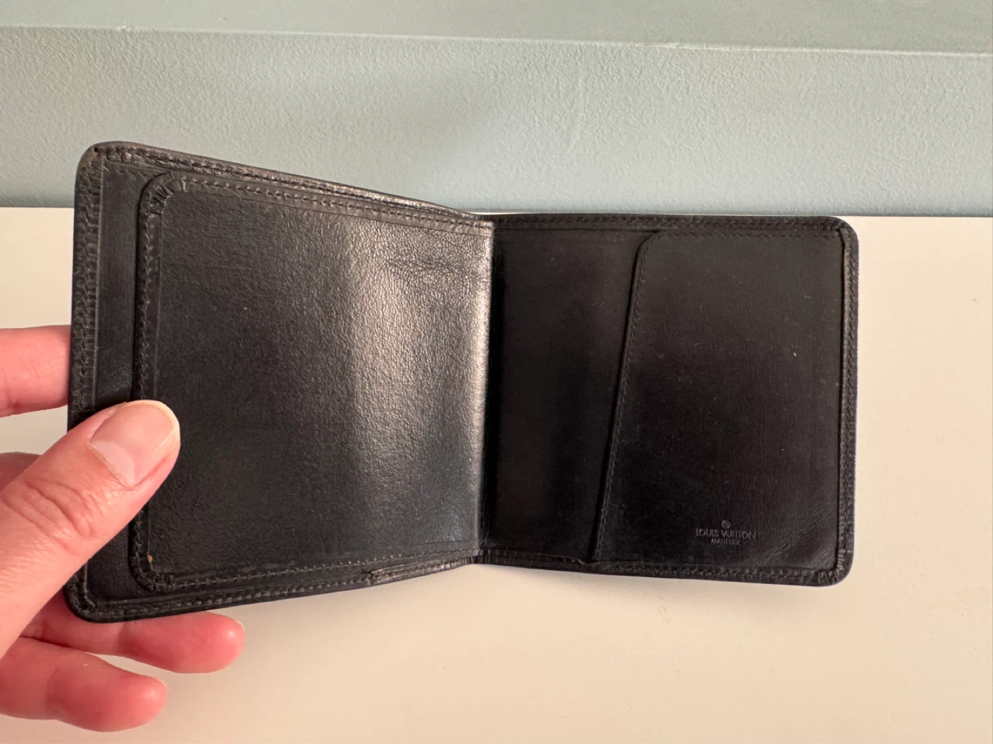 Louis Vuitton Epi Leather Bi-Fold Wallet - photo 3