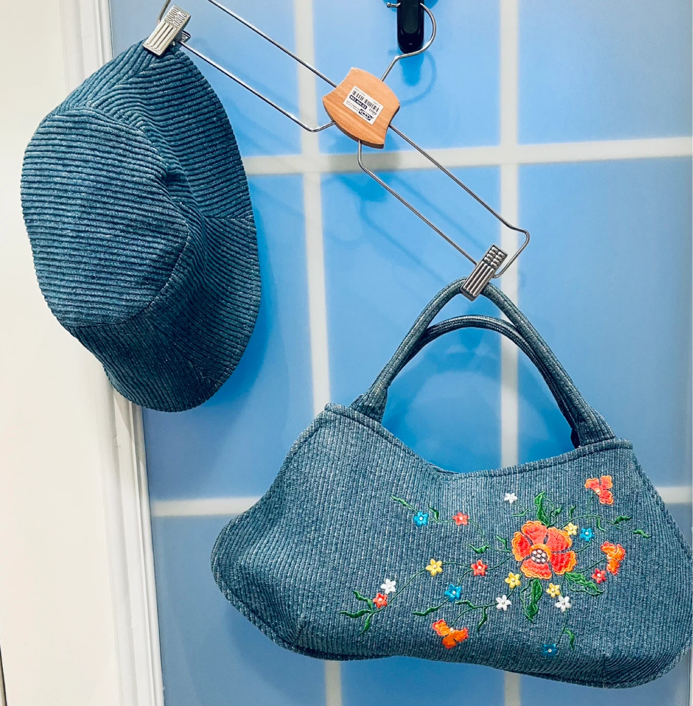 Embroidered Corduroy Bucket Hat and Handbag Set - photo 5