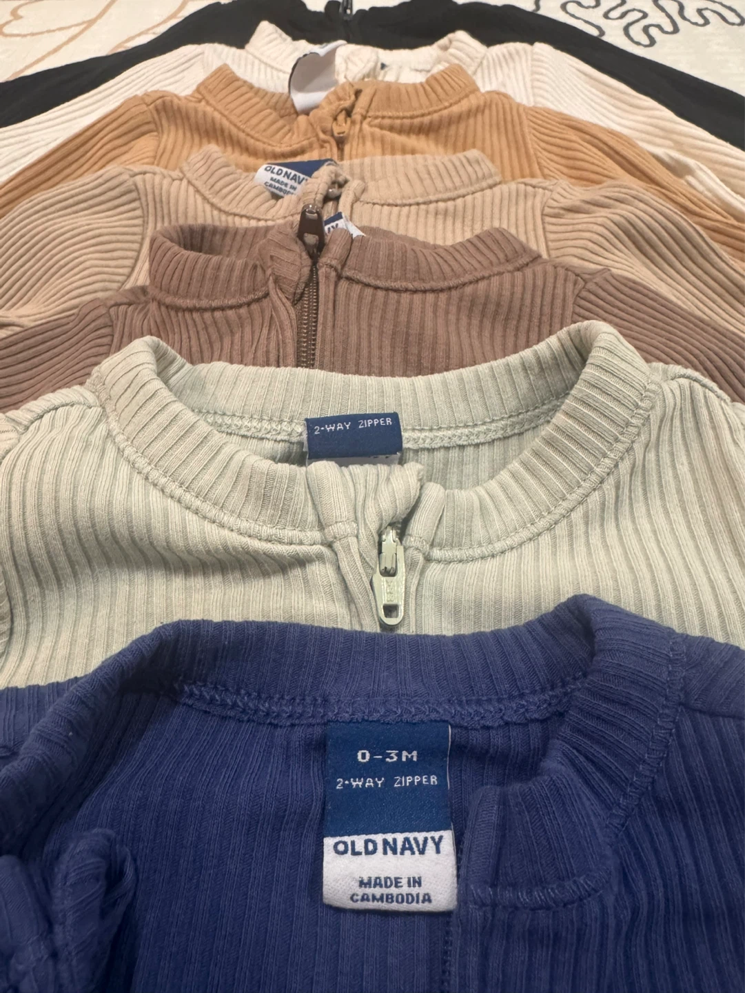 7pc Old Navy Baby Ribbed 2-Way Zipper Sleepers - 0-3M