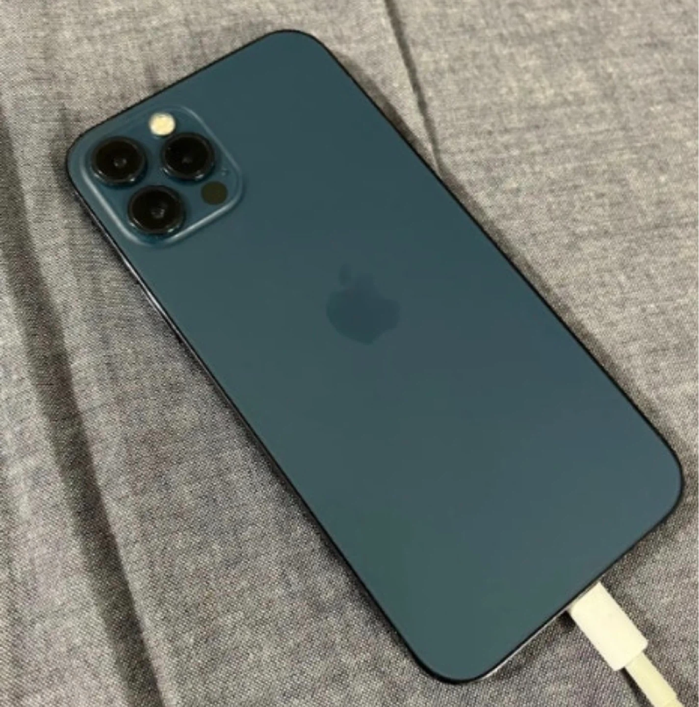 Apple iPhone 12 Pro - Pacific Blue - photo 2
