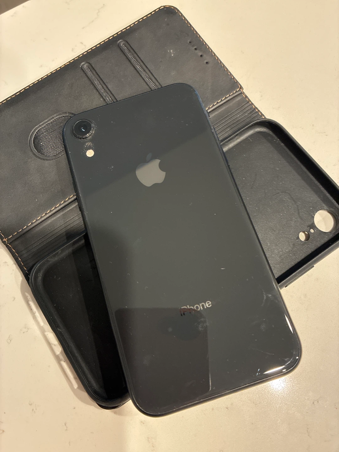 Apple iPhone XR - Black - photo 3