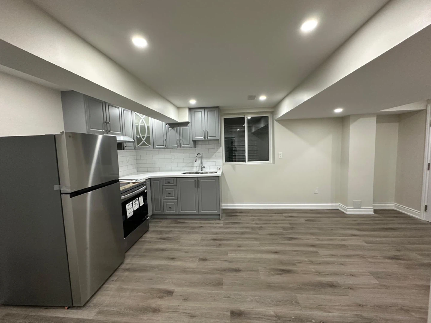 2 bed 1 bath apartment for Rent - photo 4