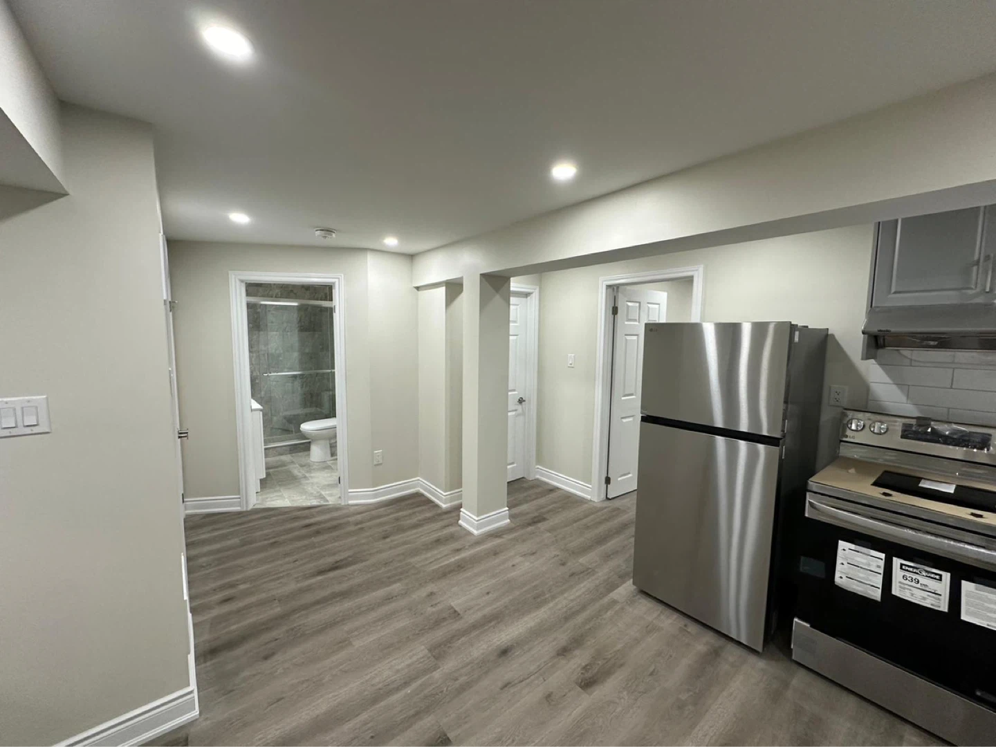 2 bed 1 bath apartment for Rent
