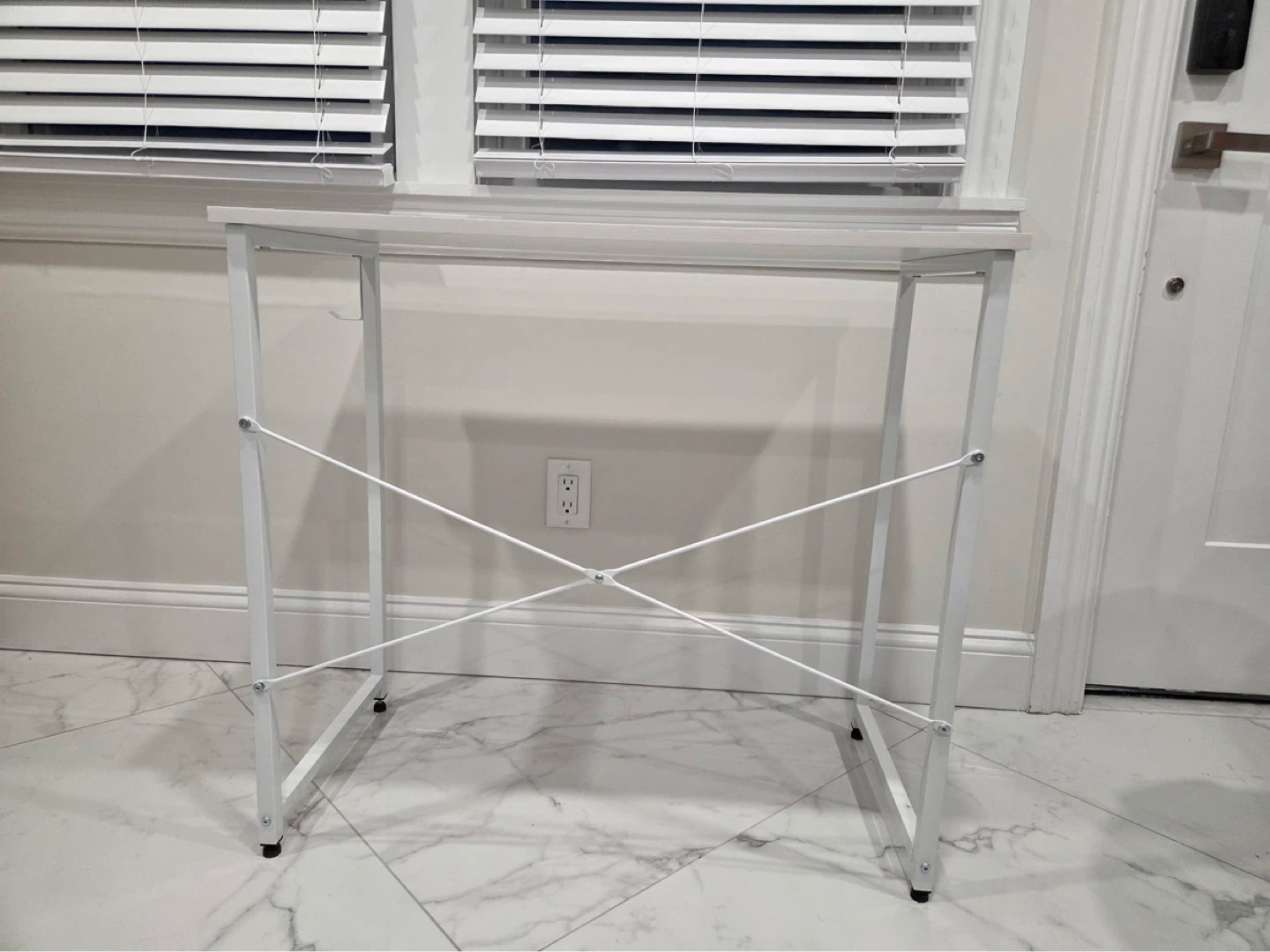 White Metal Frame Desk - photo 3