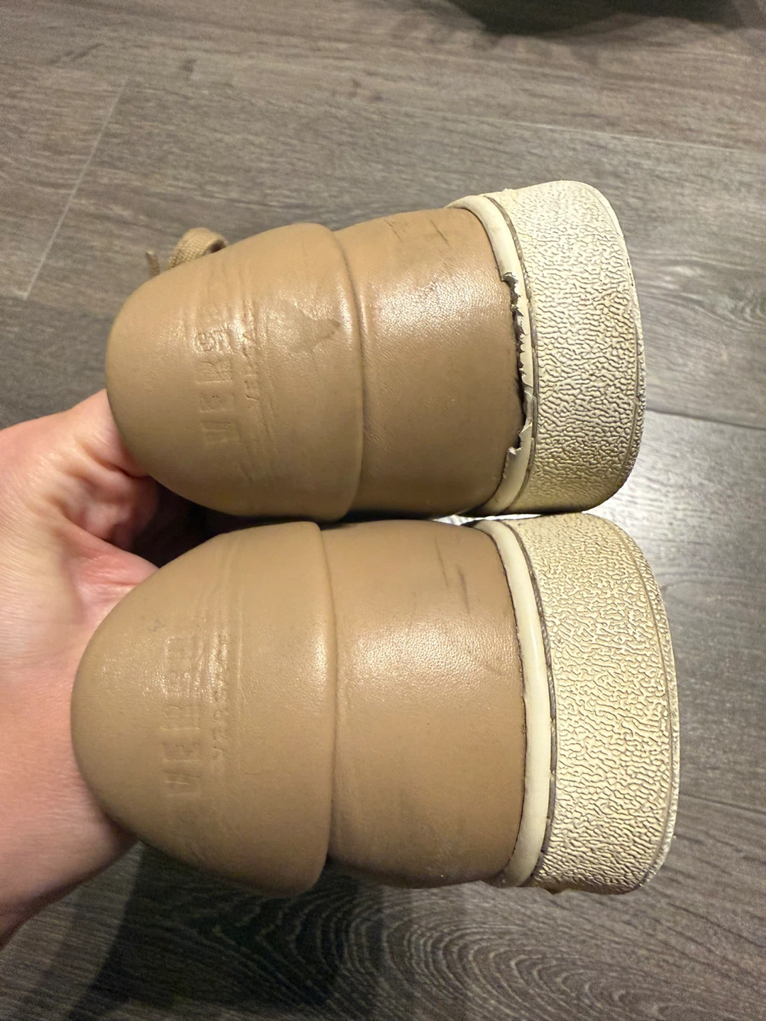 Versace Versus Tan Leather Low Top Sneakers 39 - photo 5