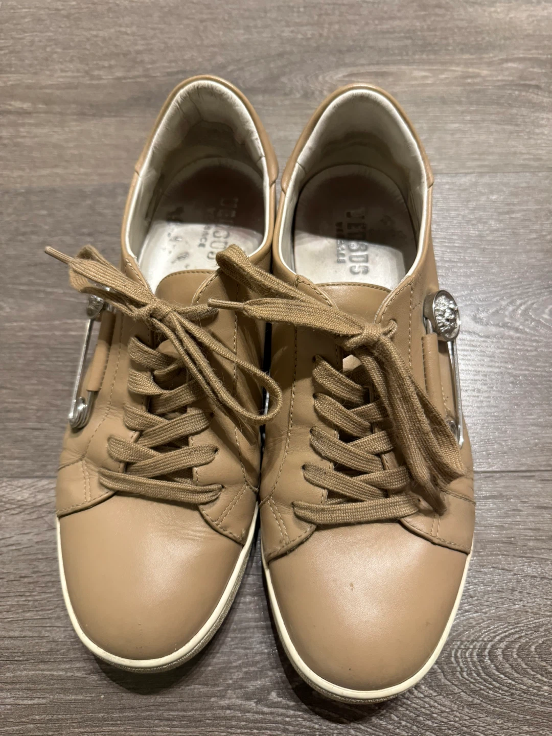 Versace Versus Tan Leather Low Top Sneakers 39