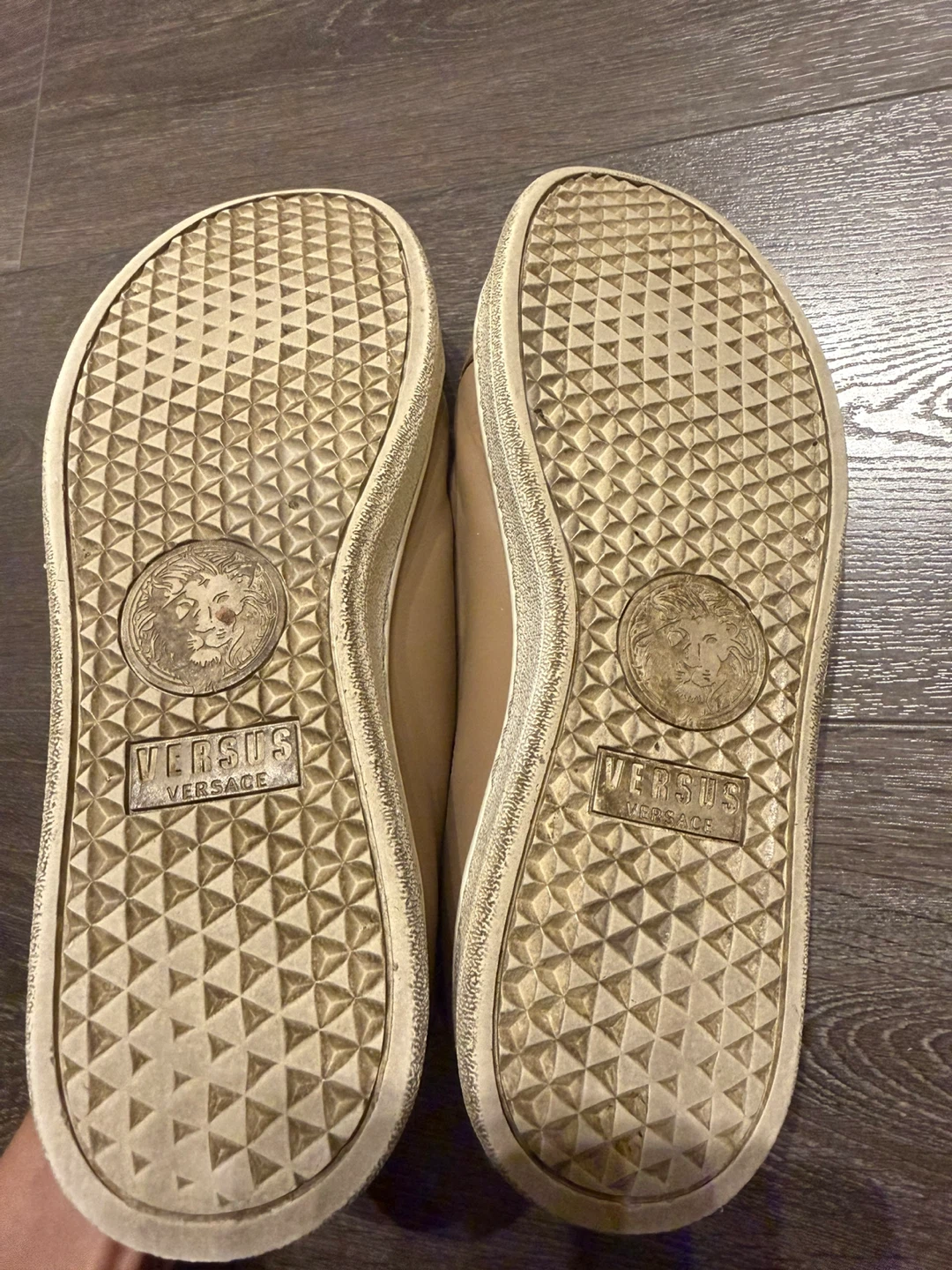 Versace Versus Tan Leather Low Top Sneakers 39 - photo 4