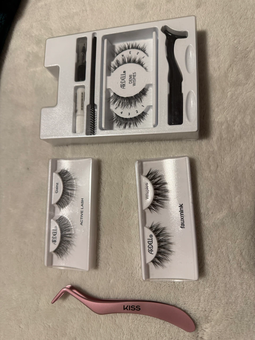 Ardelle & Kiss False Eyelash Set with Applicators