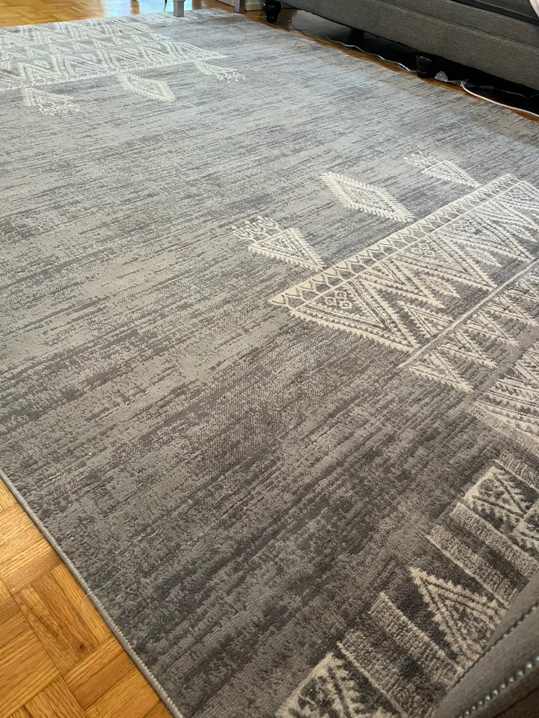 Grey Area Rug with Geometric Pattern - photo 3