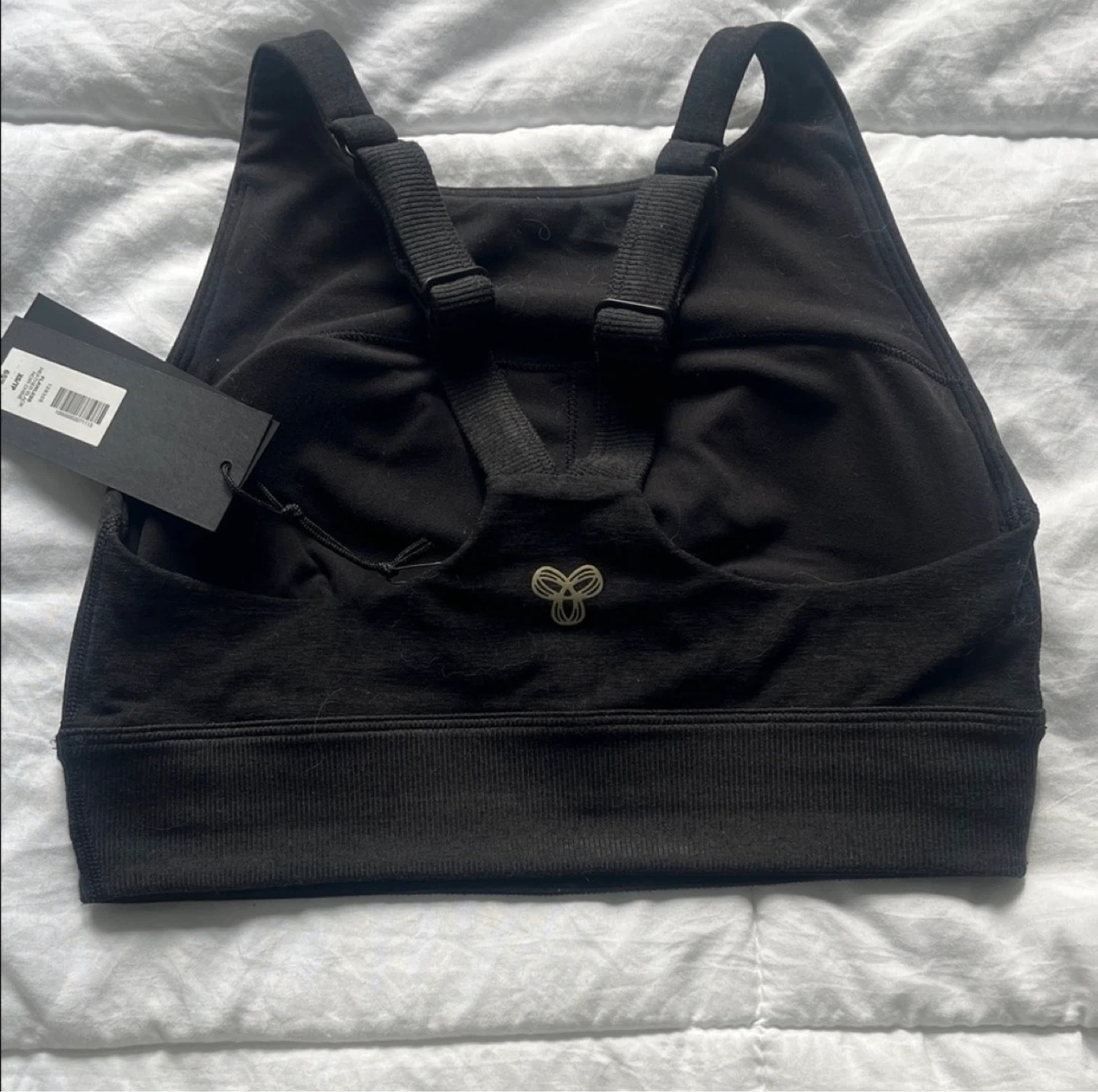 ARITZIA GOLDEN Black Sports Bra - photo 2