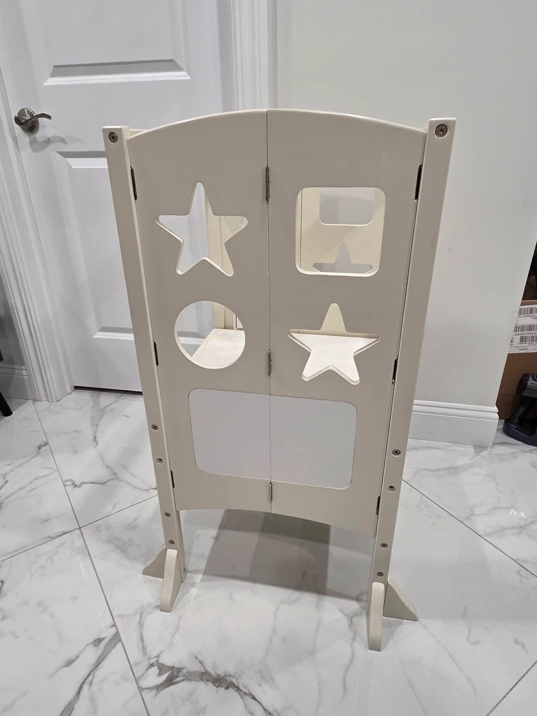Adjustable Wooden Kitchen Step Stool