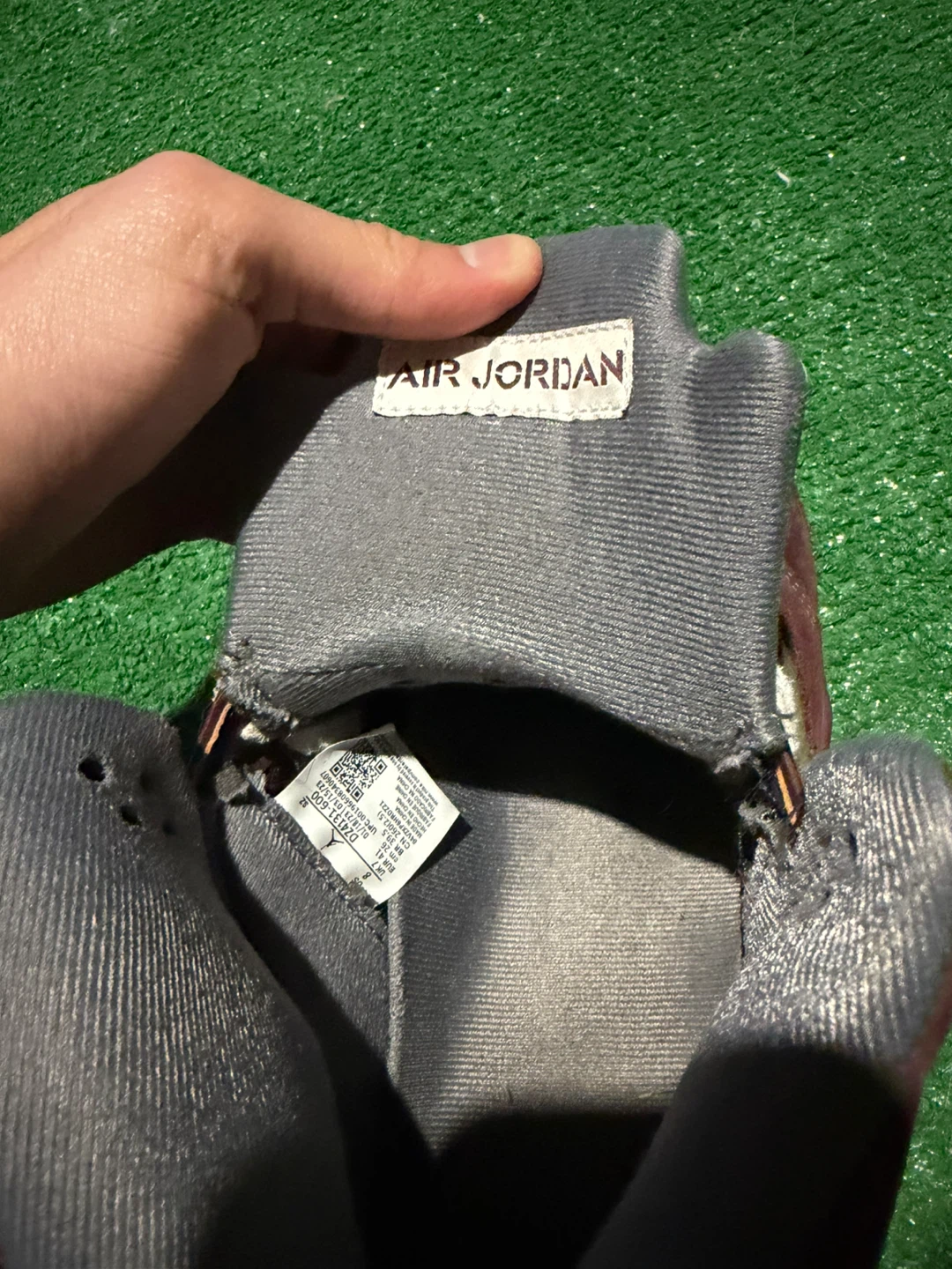 Air Jordan 5 Burgundy Shoes - photo 5