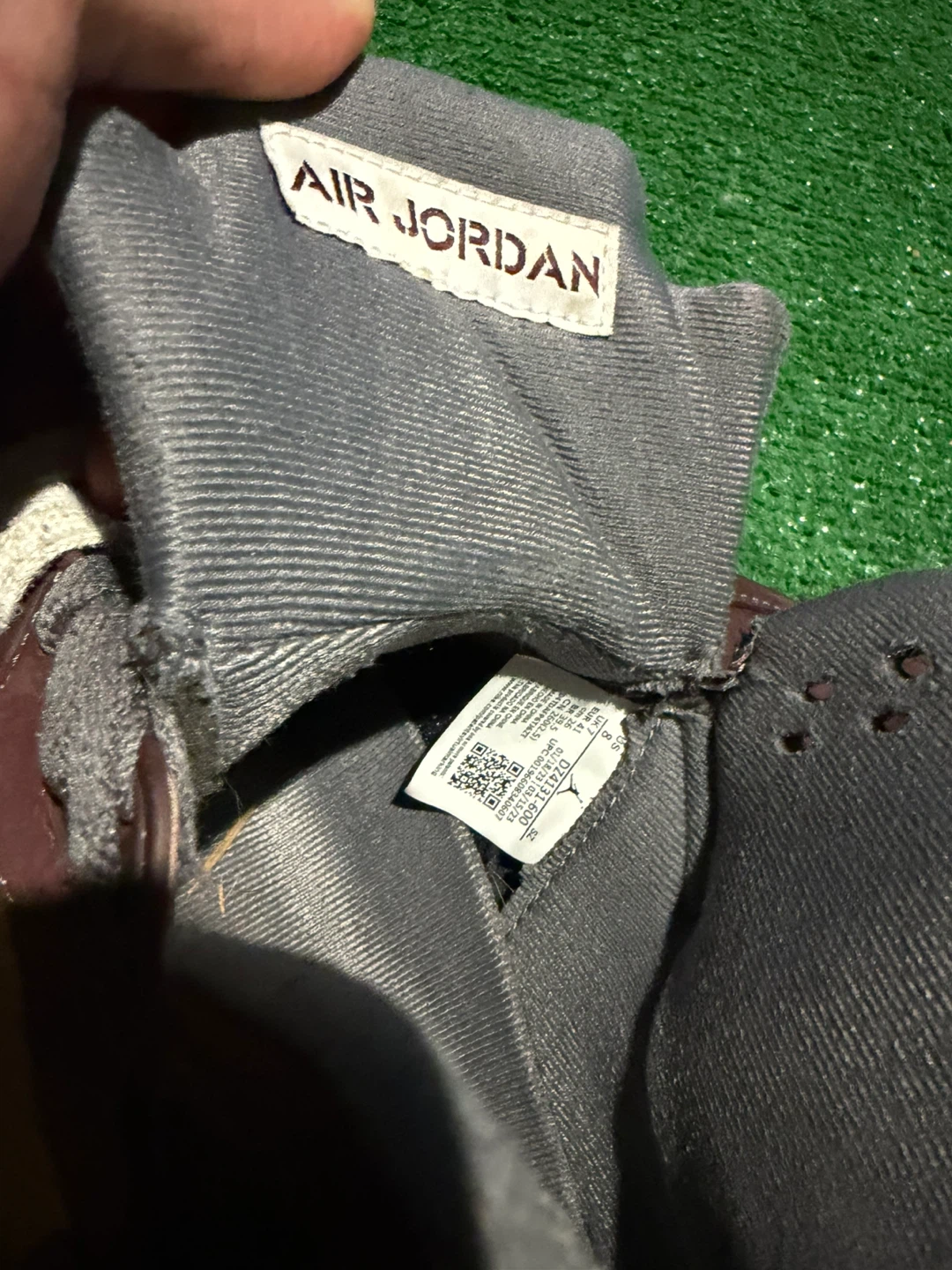 Air Jordan 5 Burgundy Shoes - photo 4